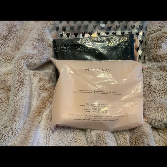 Mary Kay items - Picture 2 of 3